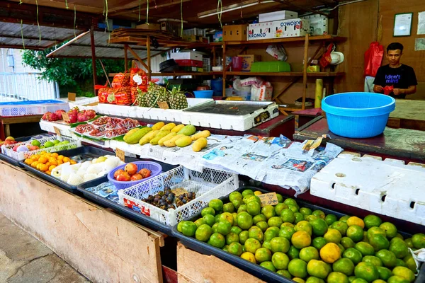 Pouliční Přepážka Obchodu Potravinami Tropické Ovoce Pultu Langkawi Malajsie 2020 — Stock fotografie