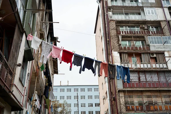 Household Traditions Georgia Linen Clothes Dried Balconies Ropes Buildings — Stock Photo, Image