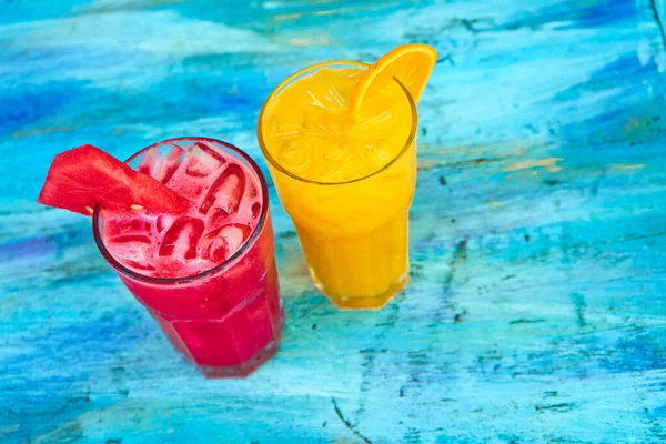 Two Glass Glasses Refreshing Drinks Orange Watermelon Juice — Stock Photo, Image