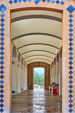 Müslüman mimarisi. Langkawi adasındaki Kartal Meydanı.