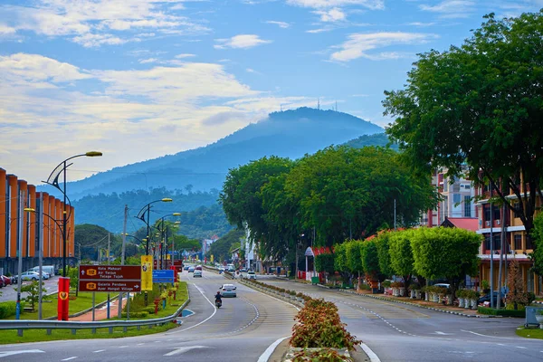 Impressionante Vista Rua Cidade Kuang Uma Ilha Tropical Malásia Langkawi — Fotografia de Stock