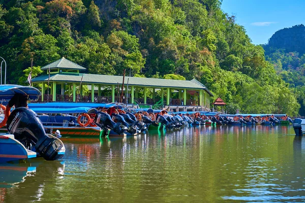 Boat River Pier Tropical Island Langkawi Langkawi Malaysia 2020 — Stock Photo, Image