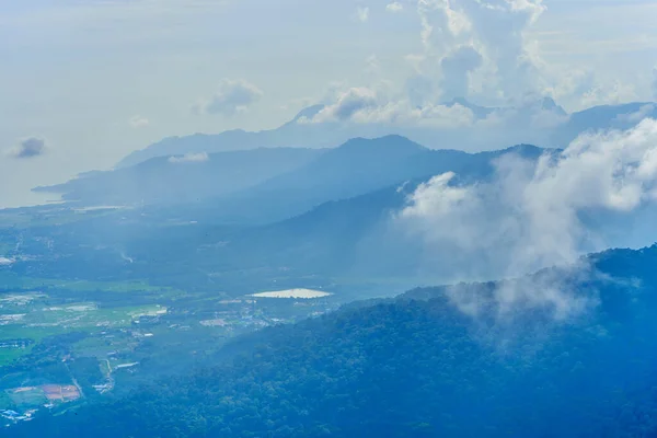 自然景观 马来西亚的热带岛屿 从高处看山区丛林自然景观 — 图库照片