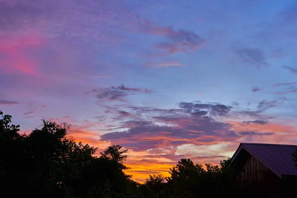 Incredible Red Sunset Clouds Violet Sky — Stock Photo, Image