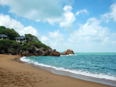 Tayland 'da Koh Samui adasında bir körfezde sahil..