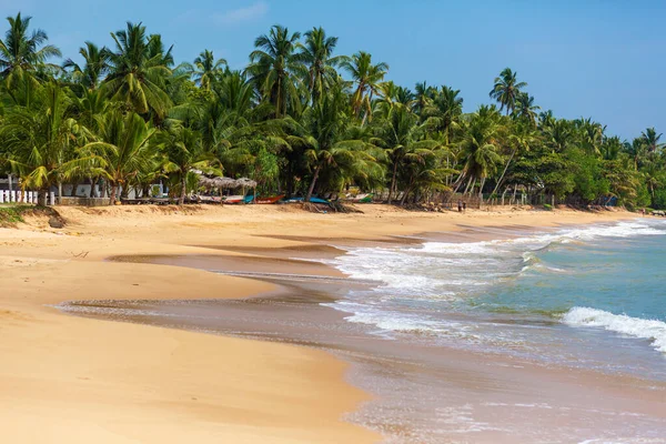 Praia Deserta Perfeita Beira Mar Ilha — Fotografia de Stock