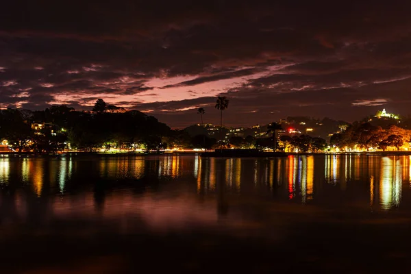 Night Photo Recreation Area Park Lake Reflection Lanterns Water — Stock Photo, Image