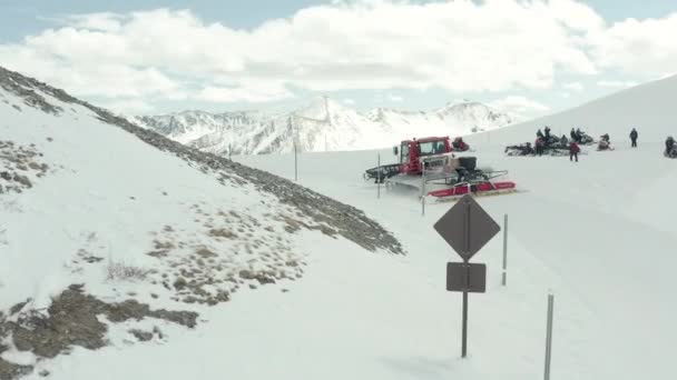 Snowcat Grooming Snö Hög Bergsstig Kontinentala Klyftan Colorado — Stockvideo