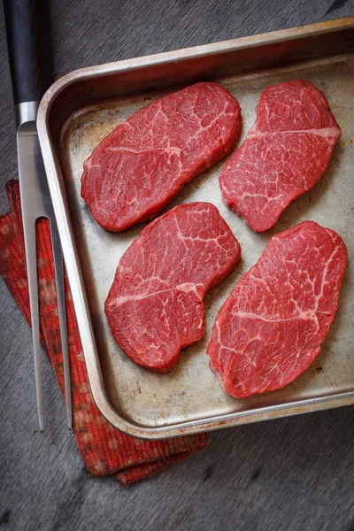 Bife de carne de bovino marmoreado — Fotografia de Stock