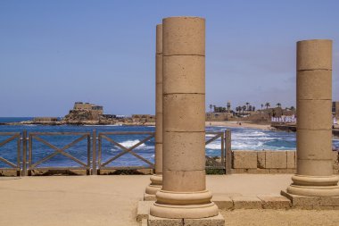 Herods Palace Caesaria'da mahveder. İsrail'in Akdeniz kıyılarında