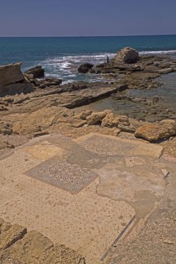 Herods dönemi Caesaria'da mozaik Preserved parçası mahvediyor. İsrail 