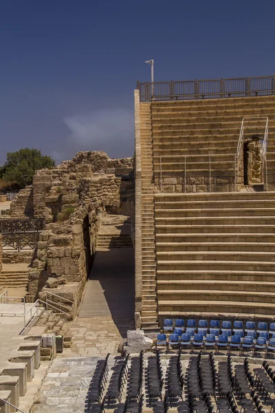 Den romerska amfiteatern på Caesarea används än idag för conce — Stockfoto