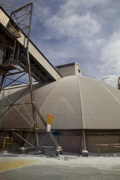 Chemical factory.Potassium ready for transportation — Stock Photo, Image