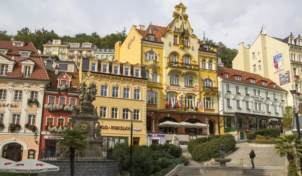 Sokak sahne karlovy değişir, Çek ünlü spa yer — Stok fotoğraf
