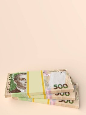 Bir yığın Ukrayna parası (grivna, Hryvna) ve 500 banknot