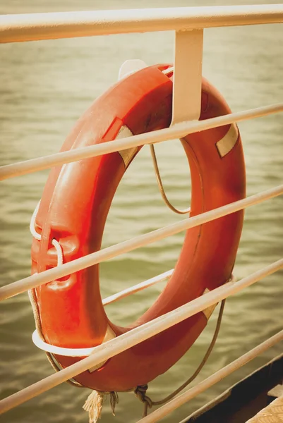 Lifebuoy gemide — Stok fotoğraf
