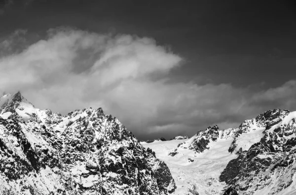 Zwart Witte Besneeuwde Bergen Gletsjer Kaukasus Bergen Georgië Regio Svaneti — Stockfoto