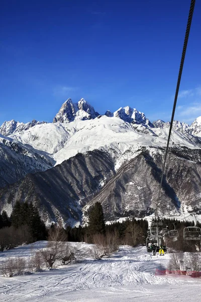 滑雪胜地和乌什巴山的轮椅升降 高加索山脉 格鲁吉亚Svaneti地区Hatsvali — 图库照片