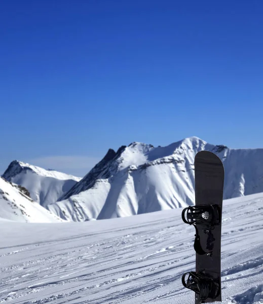 Snowboard Sípálya Lejtőn Nap Téli Napon — Stock Fotó