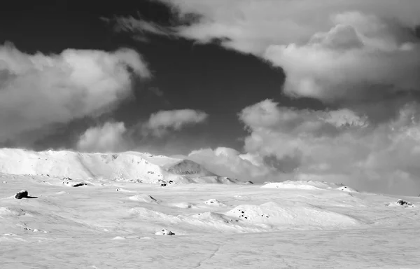 Pendiente Cubierta Hielo Montañas Nevadas Niebla Gran Cáucaso Shahdagh Rayón —  Fotos de Stock