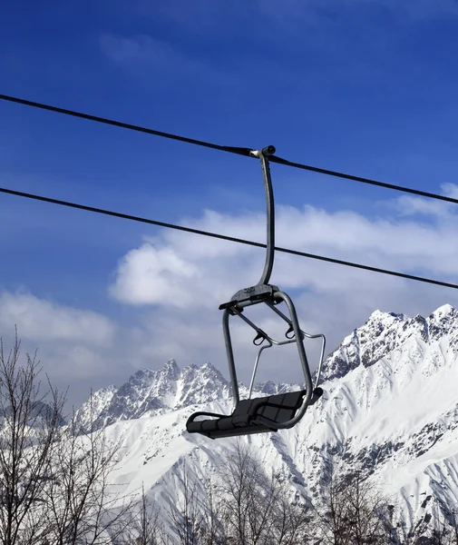 Skilift Schnee Winterberge Bei Schönem Sonnentag Kaukasus Hatsvali Region Svaneti — Stockfoto