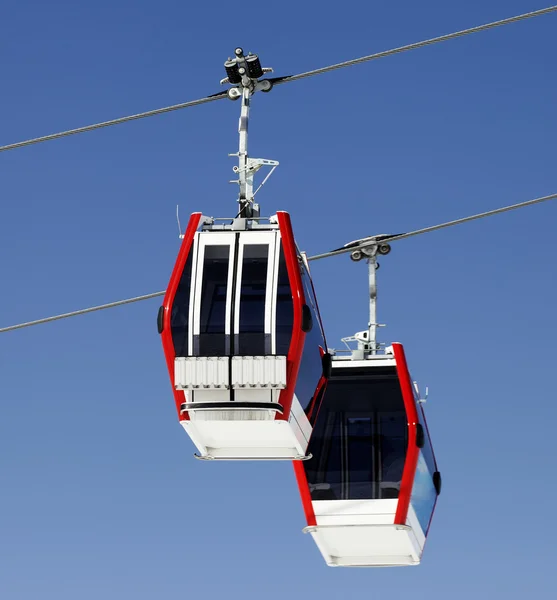 Two gondola lifts close-up view — Stock Photo, Image