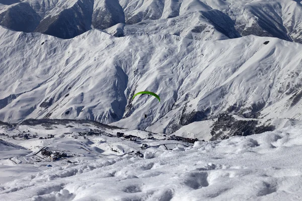 Speed ridning i snötäckta berg — Stockfoto