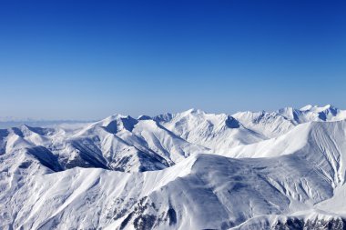 Güzel güneş günü devreden yamaçta göster