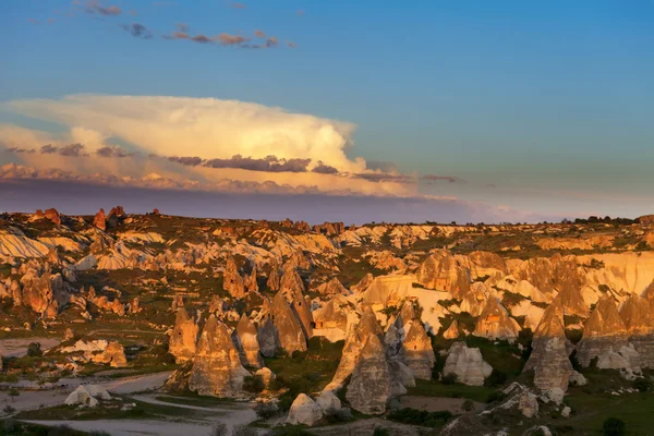 View of sunset Cappadocia valley in spring — Stock Photo, Image