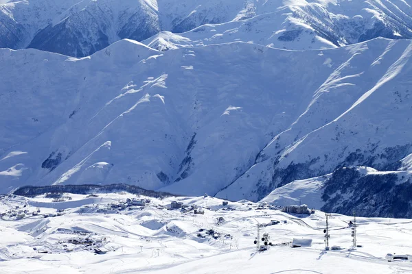 Widok z góry na ośrodek narciarski — Zdjęcie stockowe