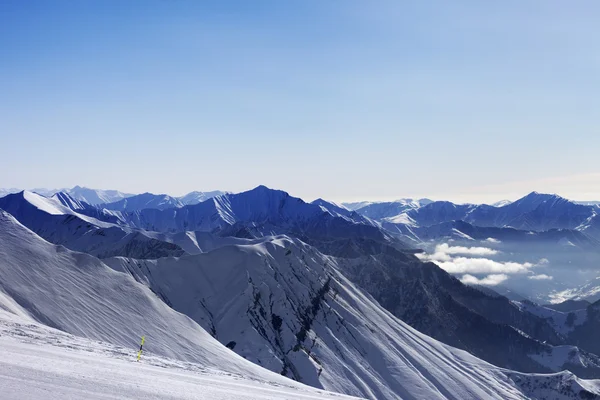 Piste de ski le matin — Photo