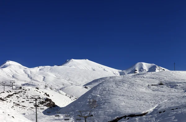 Skigebiet am Tag der Sonne — Stockfoto