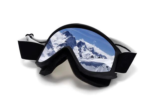 Gafas de esquí con la reflexión de las montañas de invierno Fotos De Stock Sin Royalties Gratis