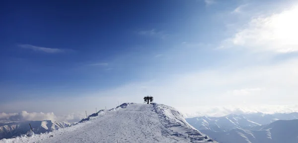 Vista panoramica sulla stazione a Monte della funivia — Foto Stock