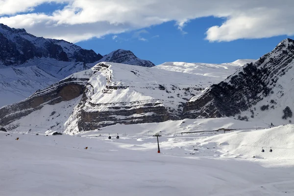 Skigebied bij avond — Stockfoto