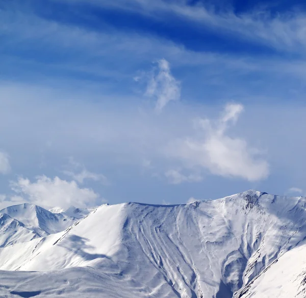 View on off-piste snowy slope — Stock Photo, Image