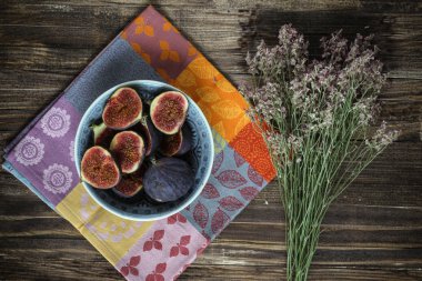 ? zıpladı kase incir