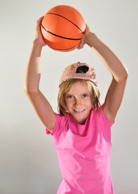 Çocuk topu ile egzersiz