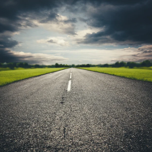 Dramatic empty highway — Stock Photo, Image