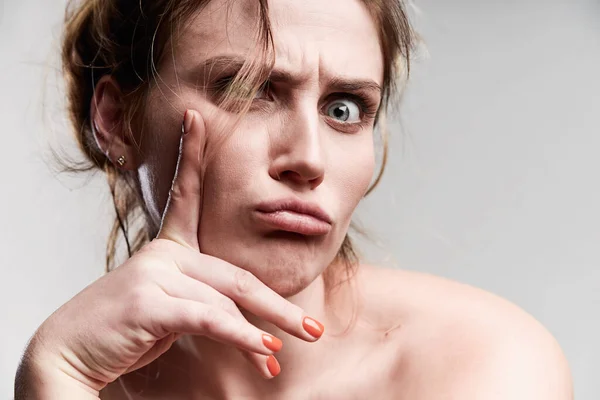 Simplemente Shock Mujer Guapa Adulta Haciendo Cara —  Fotos de Stock