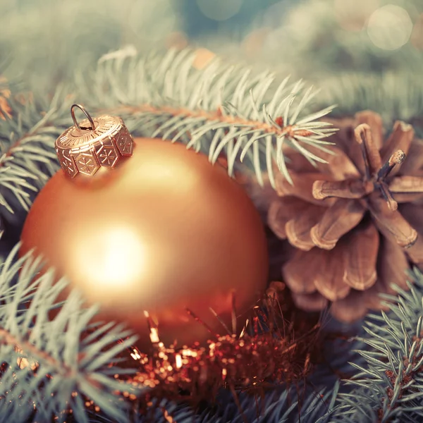 Kerst achtergrond met decoraties — Stockfoto