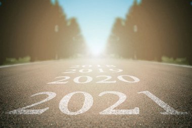 Tarlada asfalt yol. 2021