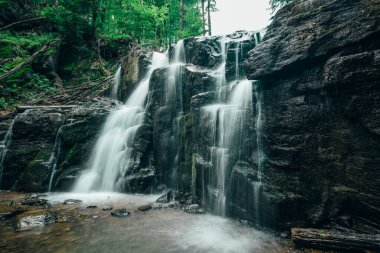 Reklamınız için güzel bir şelale.