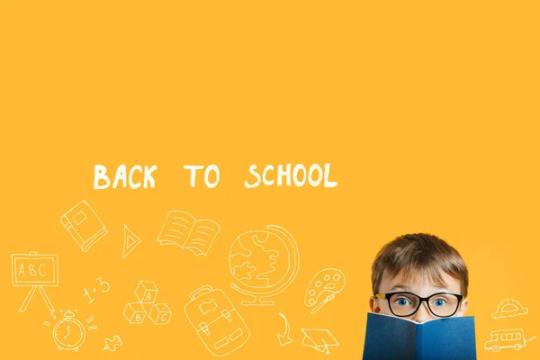 Concept Pictures Back School Yellow Background Innovation Solution Concept Copy — Stockfoto