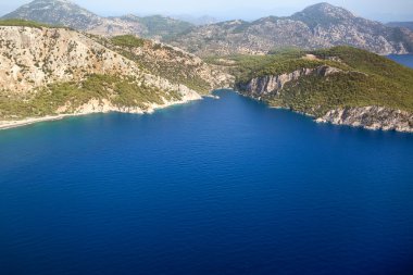 arka planda dağların Denizi