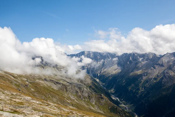 Bergen in het nationaal park Hohe Tauern in Alpen in Oostenrijk. — Stockfoto