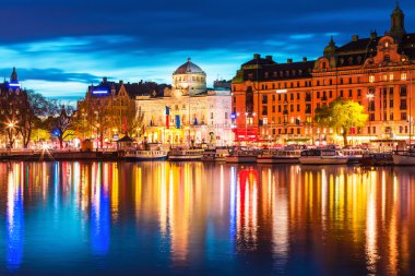 akşam toplayan stockholm, İsveç