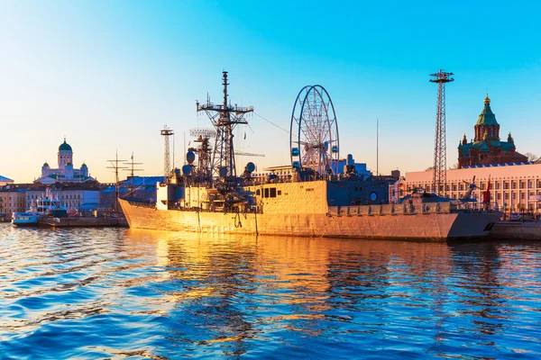 Navio militar em Helsinki, Finlândia — Fotografia de Stock