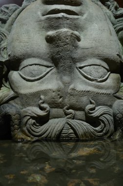 Yerebatan Sarnıcı Gorgon Medusa başı