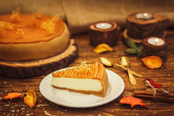 Cheesecake karamel rustik tarzı ile